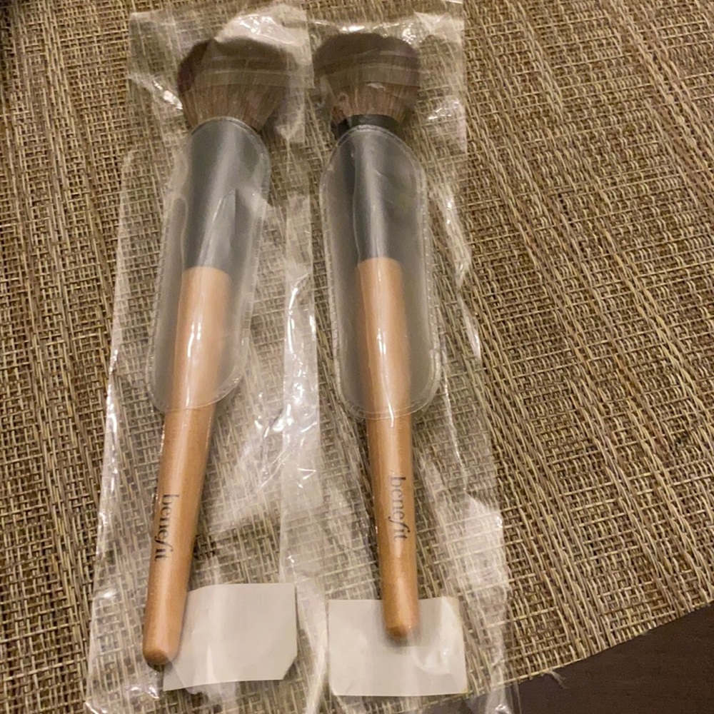 New benefit pro blush brushes